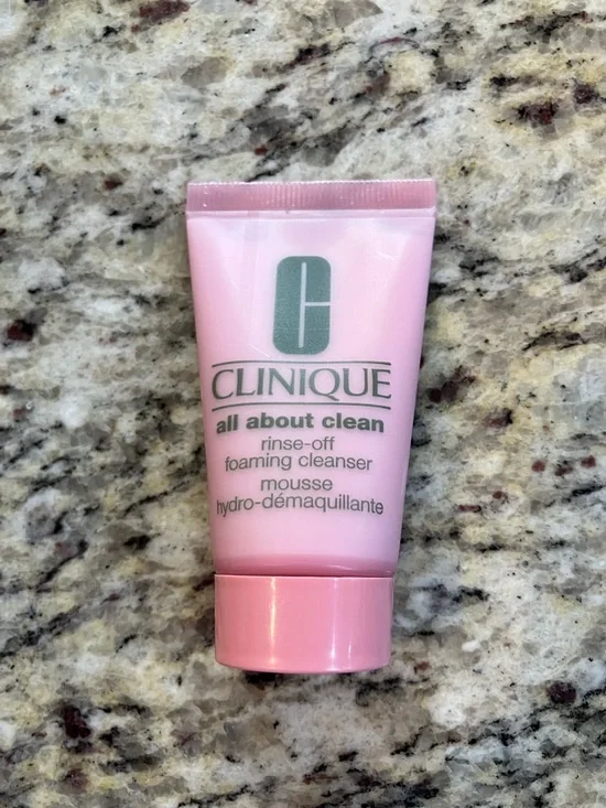 Clinique Skincare & Makeup Set New Moisture Surge SPF 50 Lipstick Bag Bundle - Picture 12 of 16
